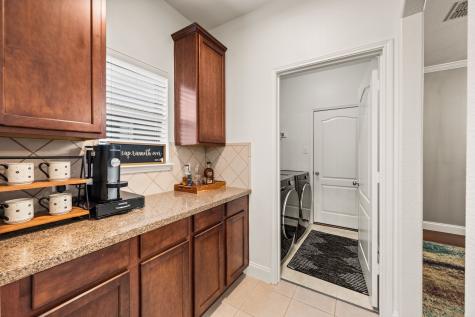 308 Bradbury Drive Euless TX 76040