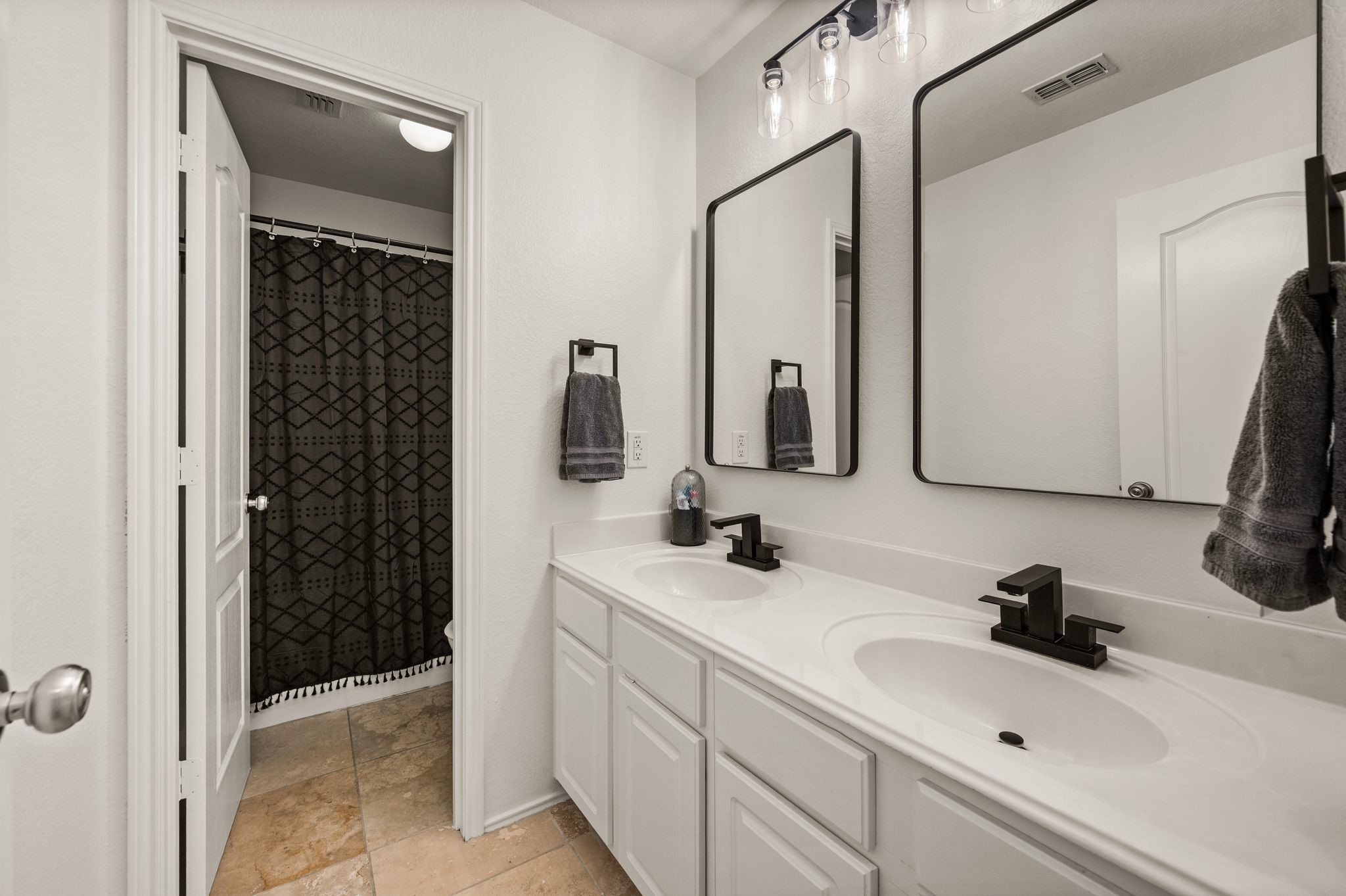 308 Bradbury Drive Euless TX 76040