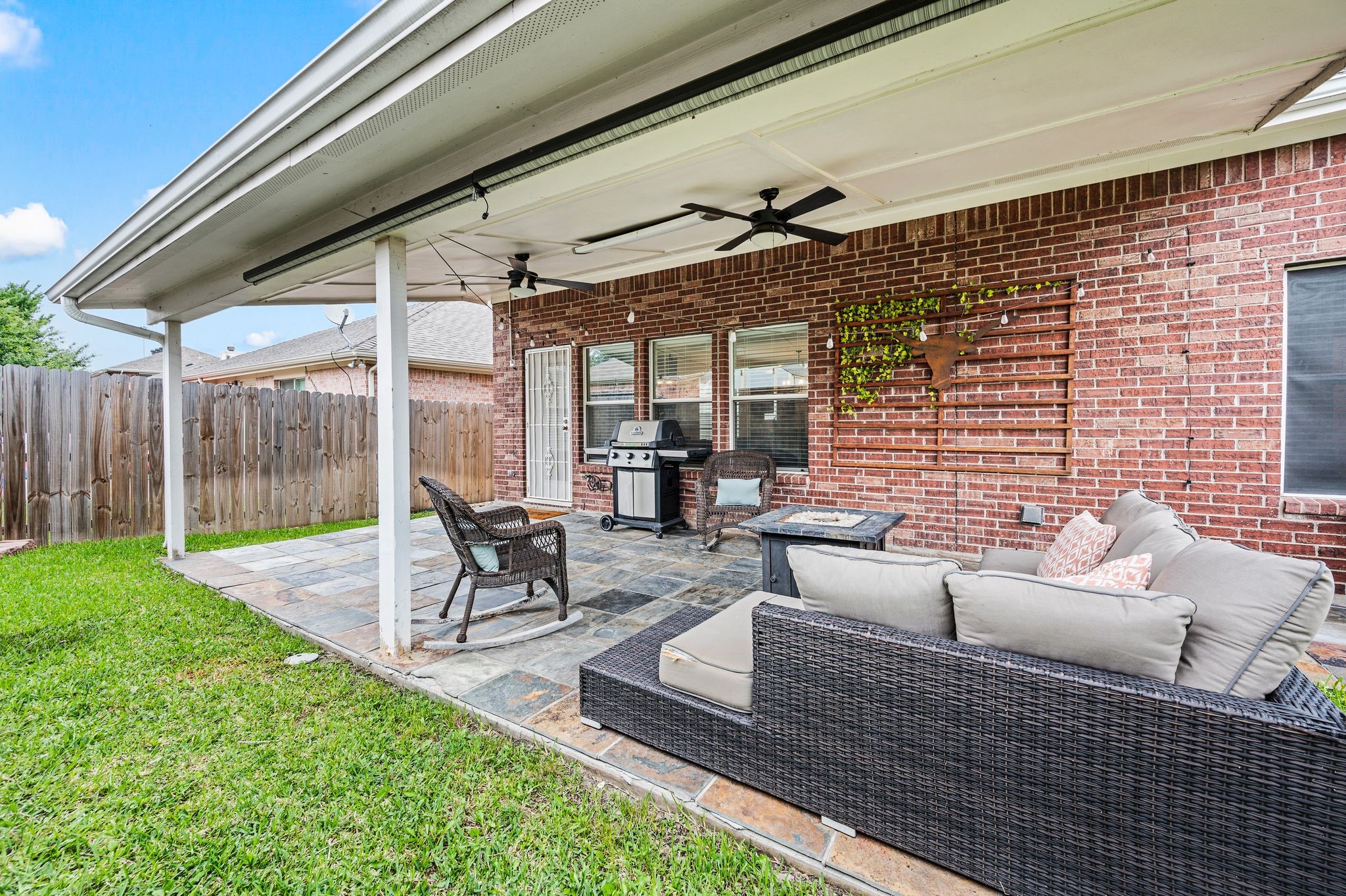 308 Bradbury Drive Euless TX 76040