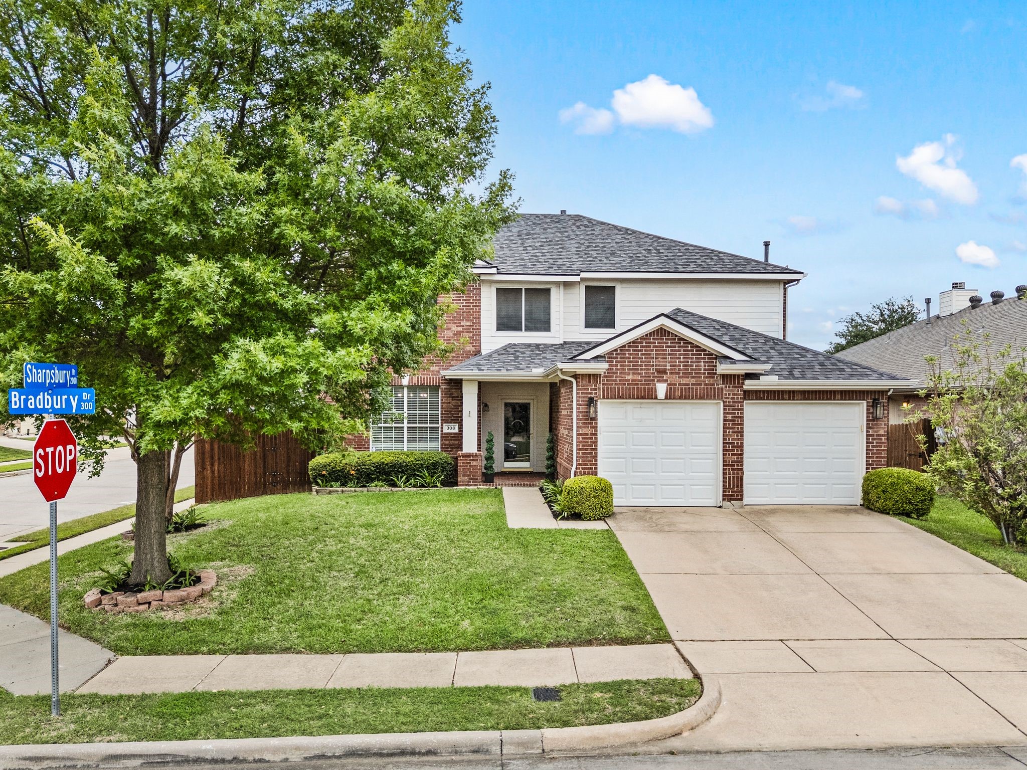 308 Bradbury Drive Euless TX 76040