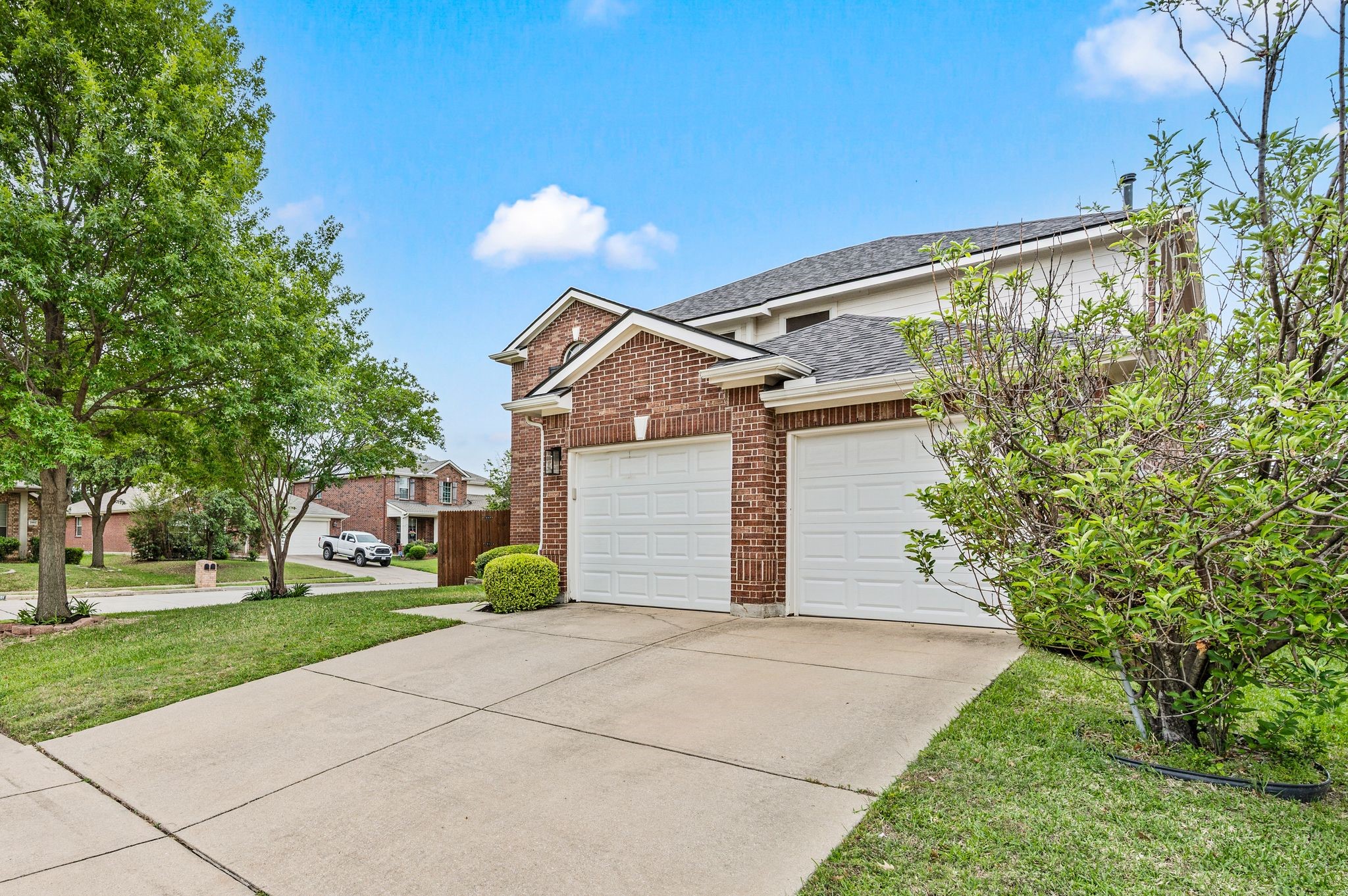 308 Bradbury Drive Euless TX 76040