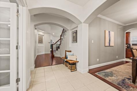308 Bradbury Drive Euless TX 76040