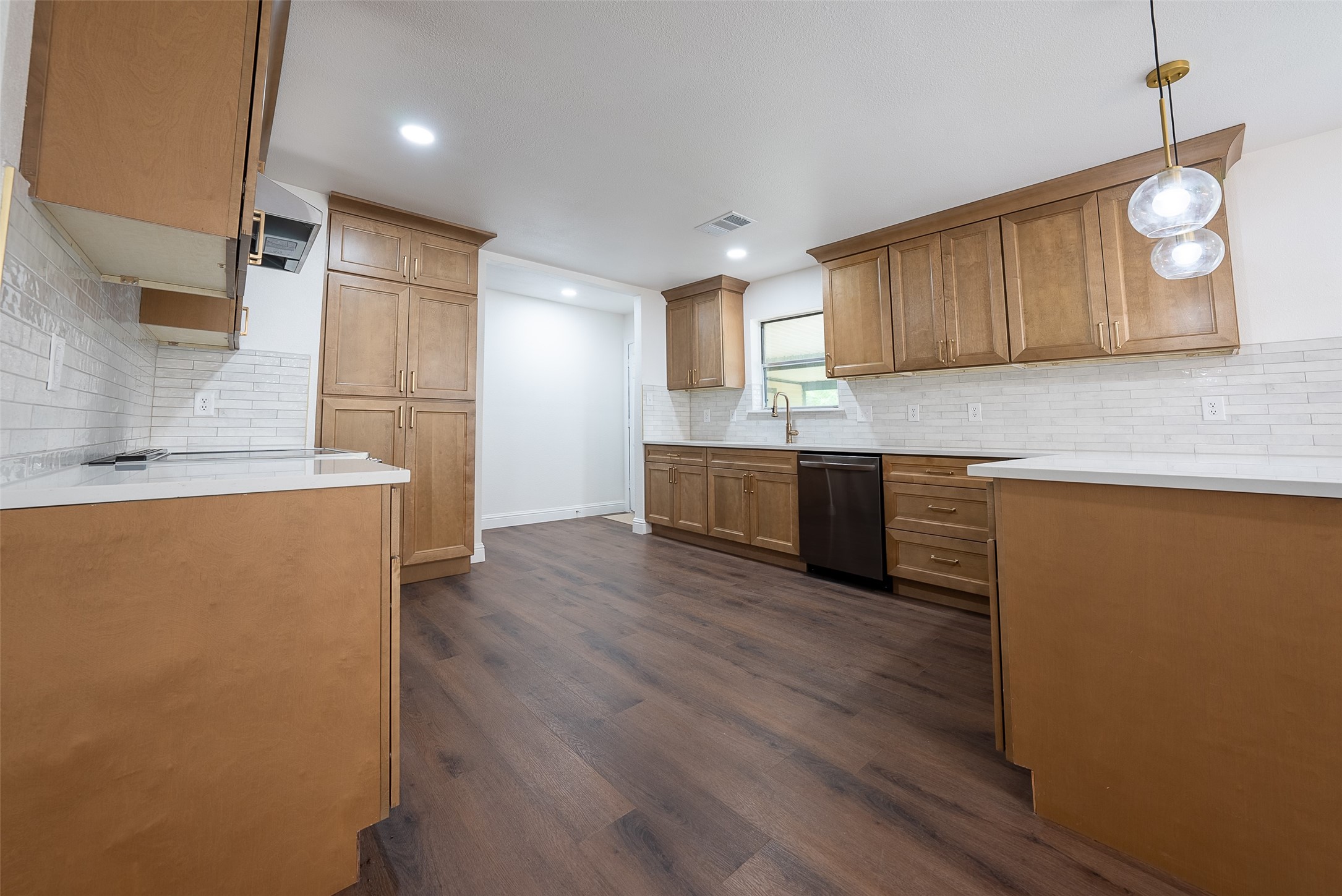 302 An County Road 3914 Palestine TX 75801