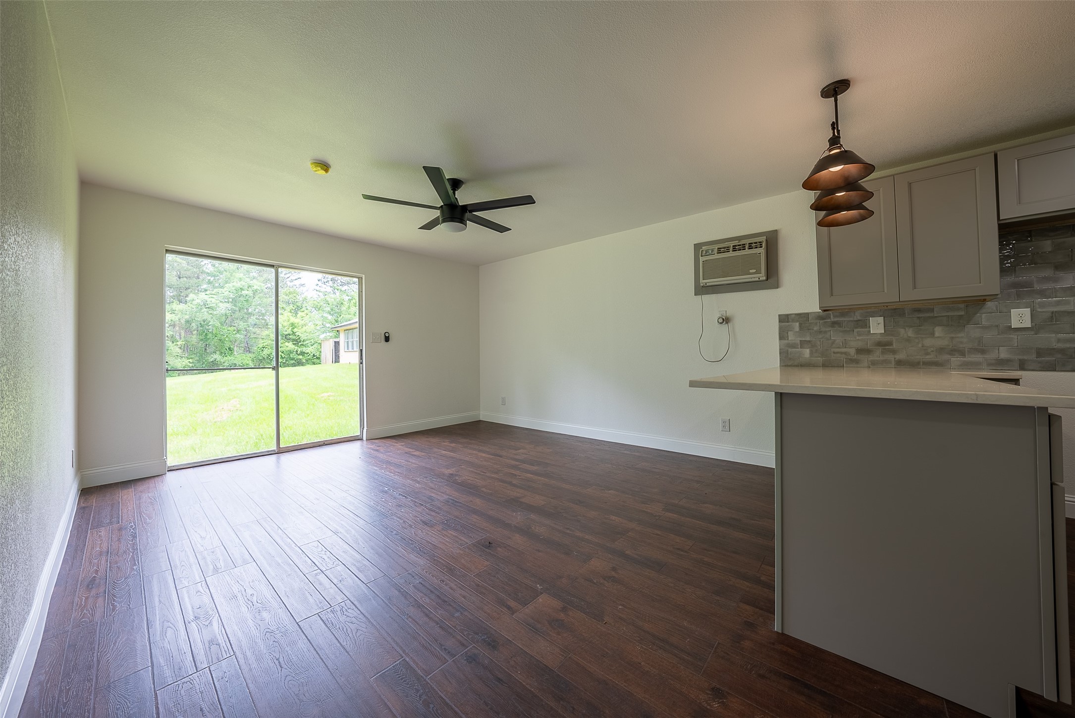 302 An County Road 3914 Palestine TX 75801