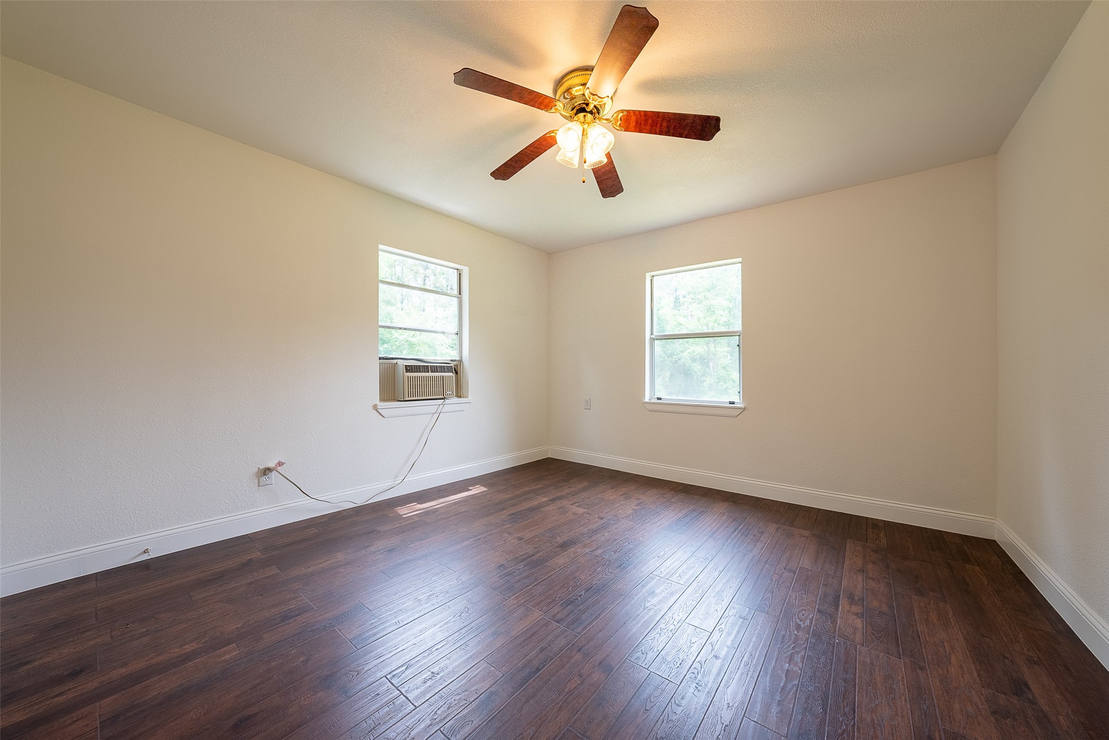 302 An County Road 3914 Palestine TX 75801