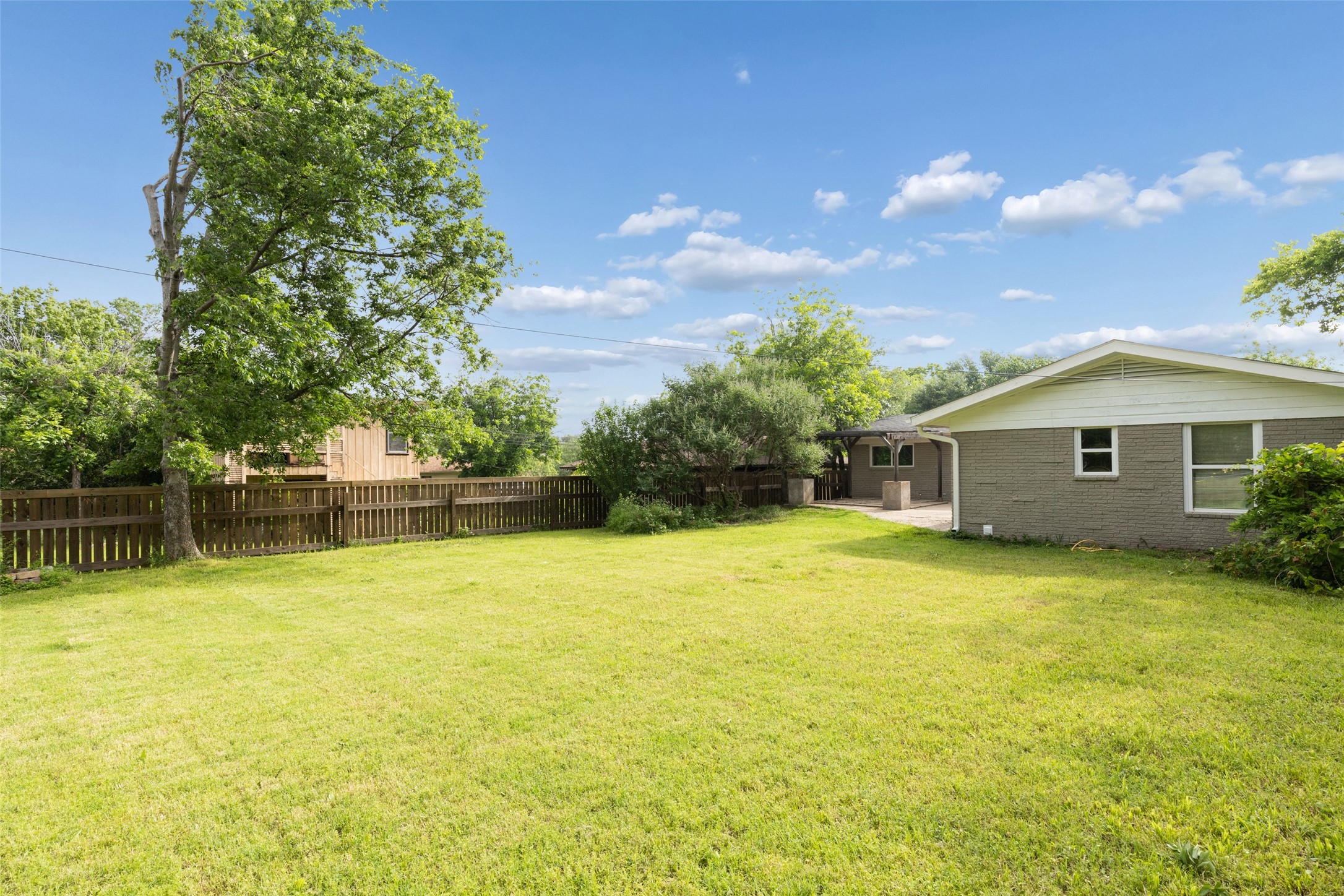 717 NW 6th Street Grand Prairie TX 75050