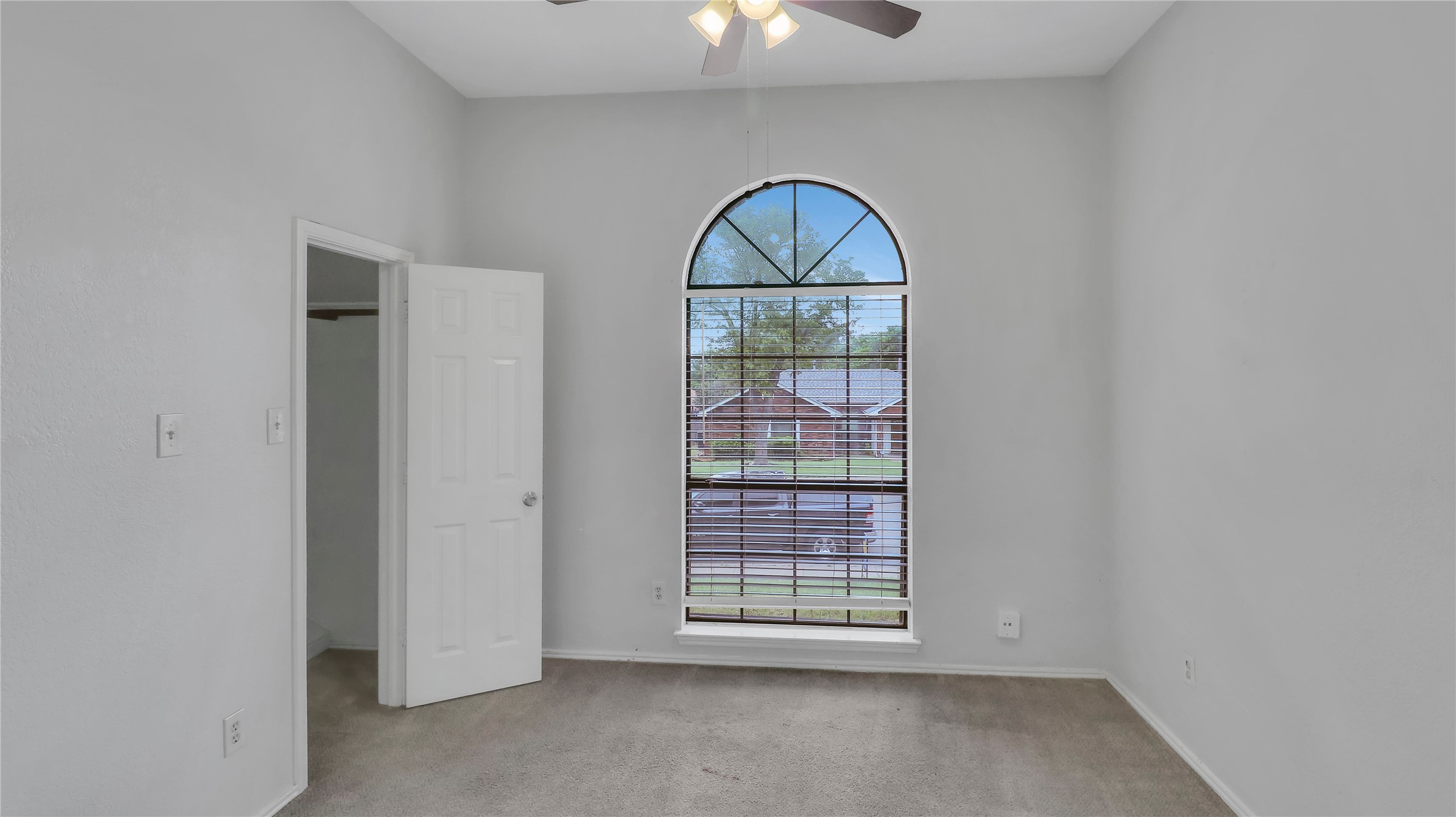 709 Desoto Drive Desoto TX 75115