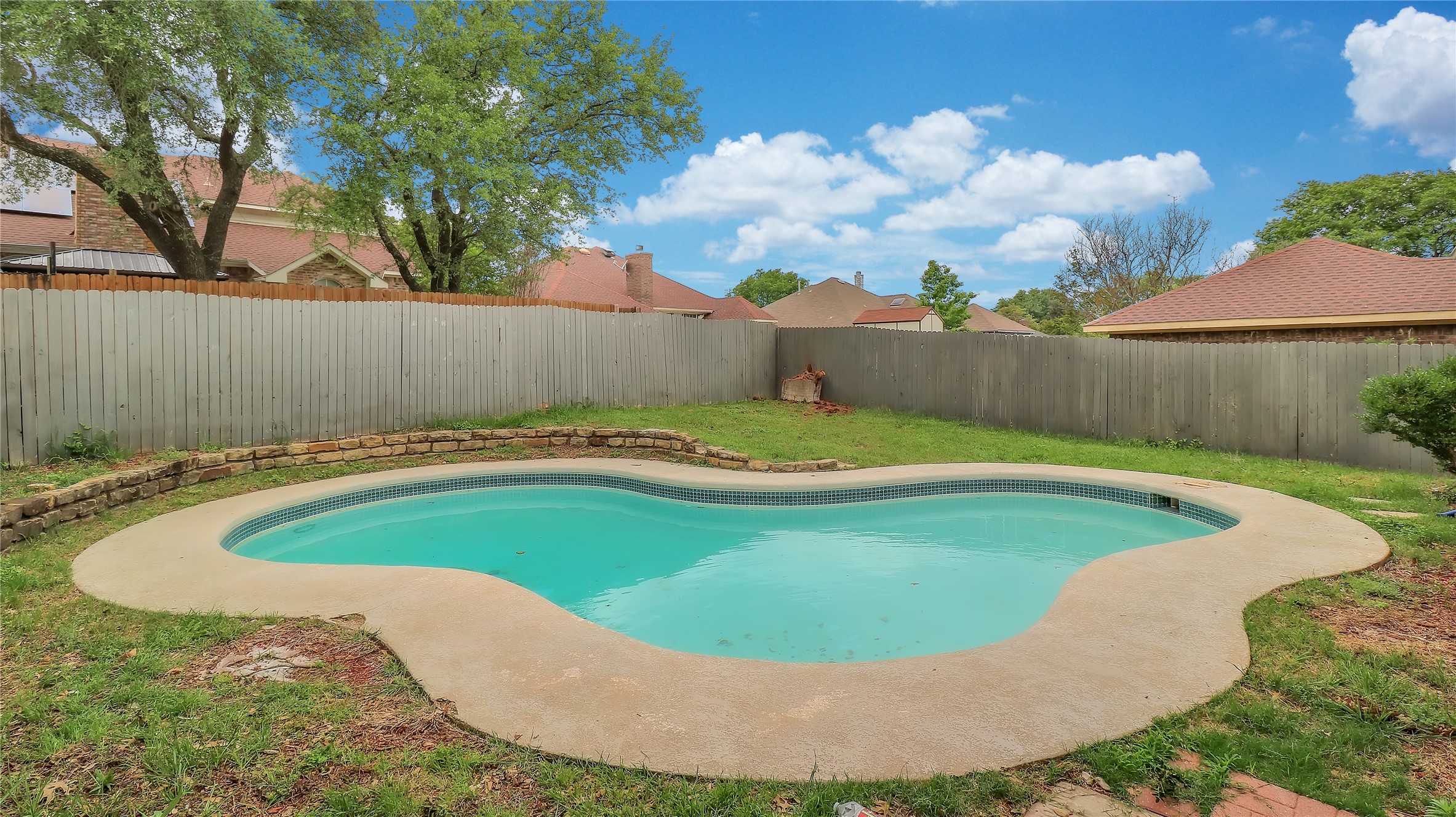 709 Desoto Drive Desoto TX 75115