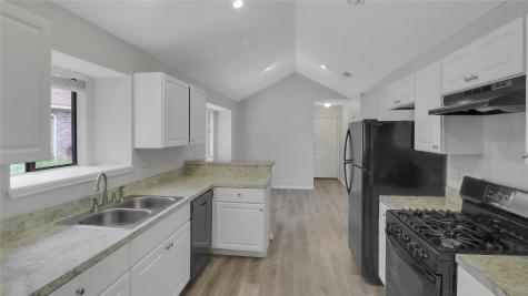 709 Desoto Drive Desoto TX 75115