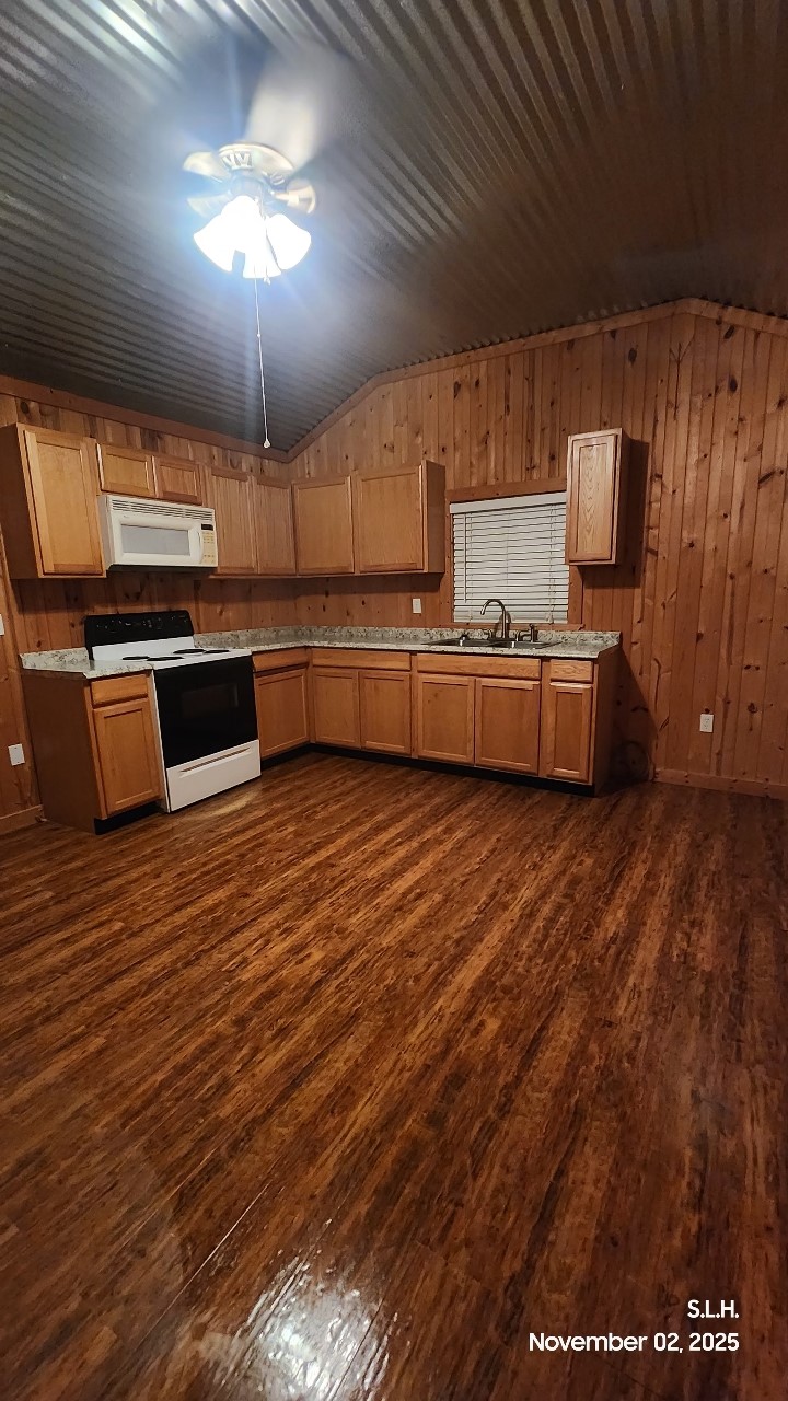 1250 County Road 4120 Bonham TX 75418