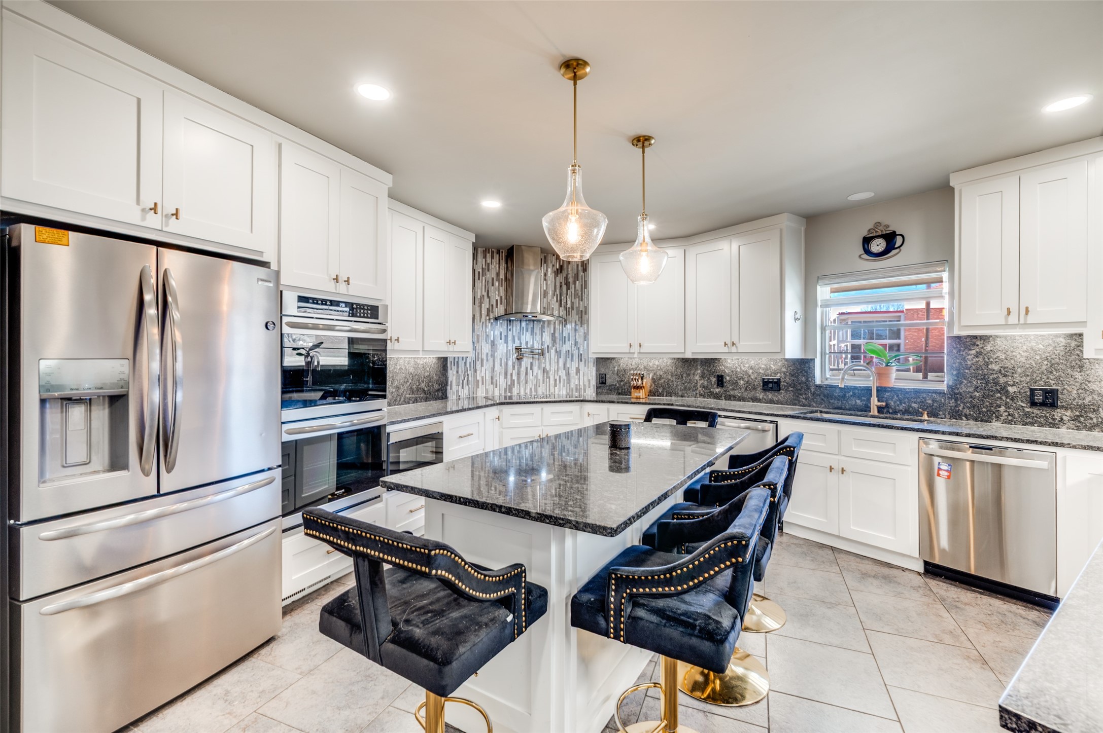 1202 S Lindsay Street Gainesville TX 76240