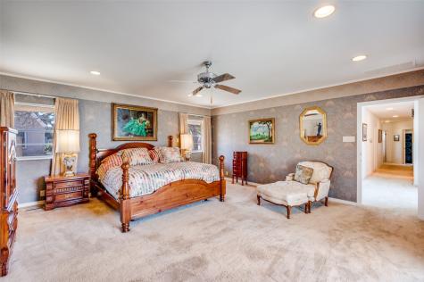 1202 S Lindsay Street Gainesville TX 76240