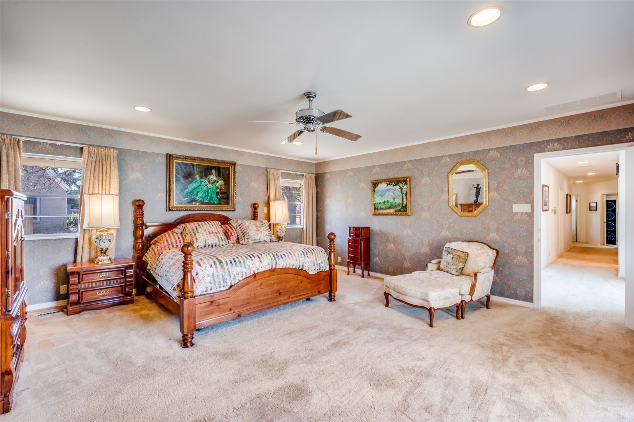 1202 S Lindsay Street Gainesville TX 76240