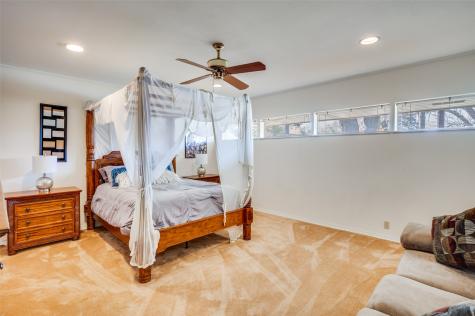 1202 S Lindsay Street Gainesville TX 76240