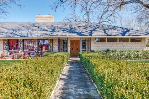 1202 S Lindsay Street Gainesville TX 76240
