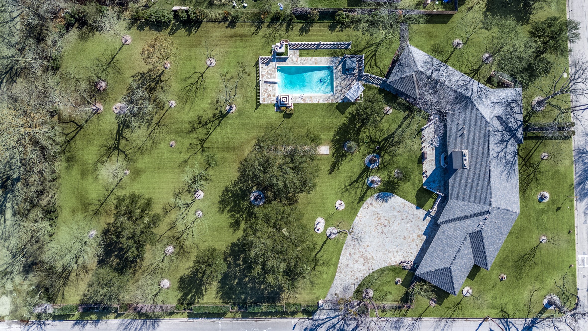 1202 S Lindsay Street Gainesville TX 76240