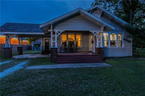 509 N Ross Avenue Mexia TX 76667