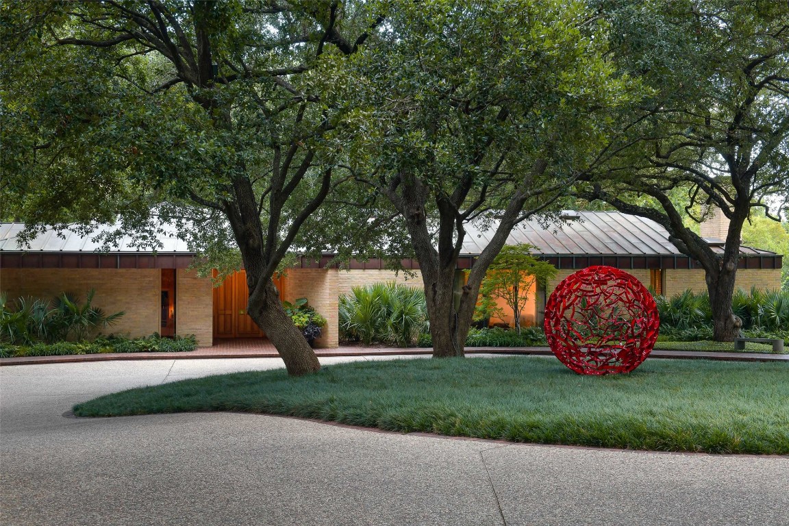 10240 Gaywood Road Dallas TX 75229