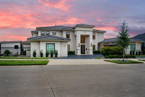 1121 Excalibur Boulevard Lewisville TX 75056