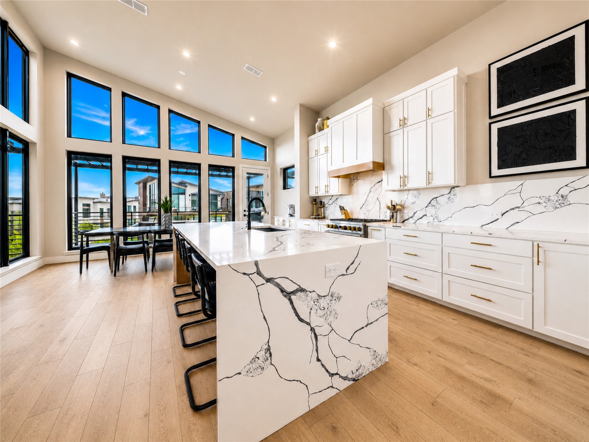 12 Breakwater Bend Graford TX 76449