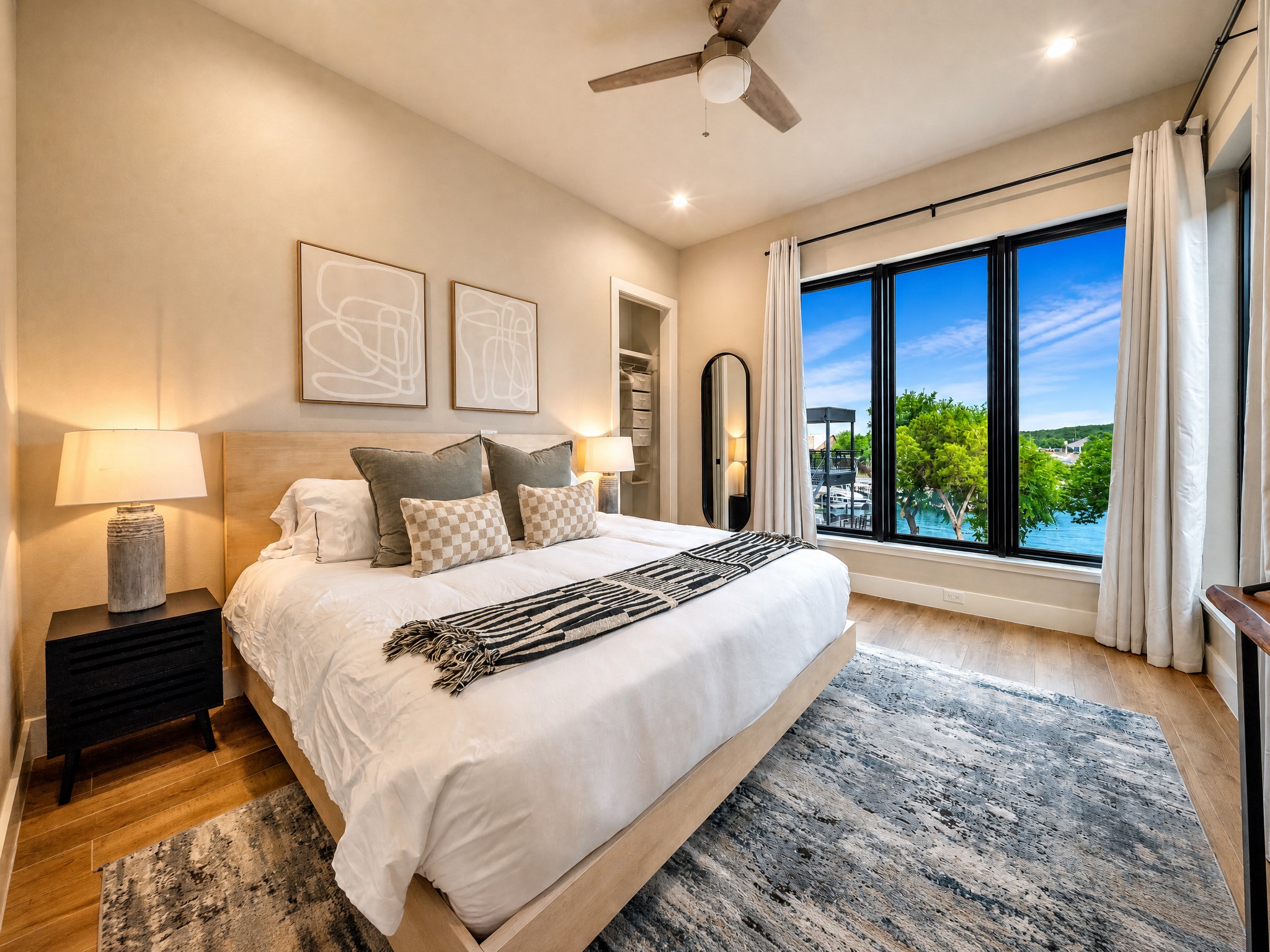 12 Breakwater Bend Graford TX 76449