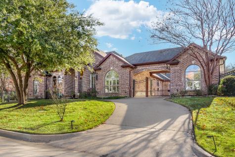 2000 Windswept Court Arlington TX 76012