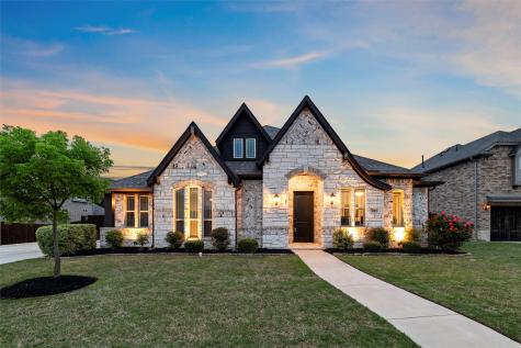802 Royal Court Mansfield TX 76063