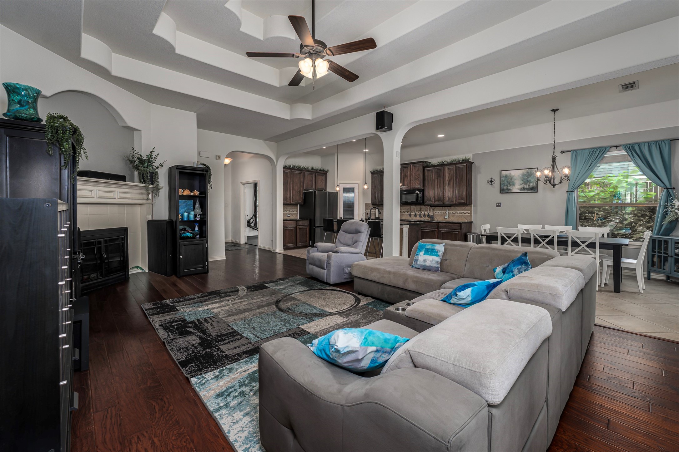 209 Boardwalk Avenue Waxahachie TX 75165