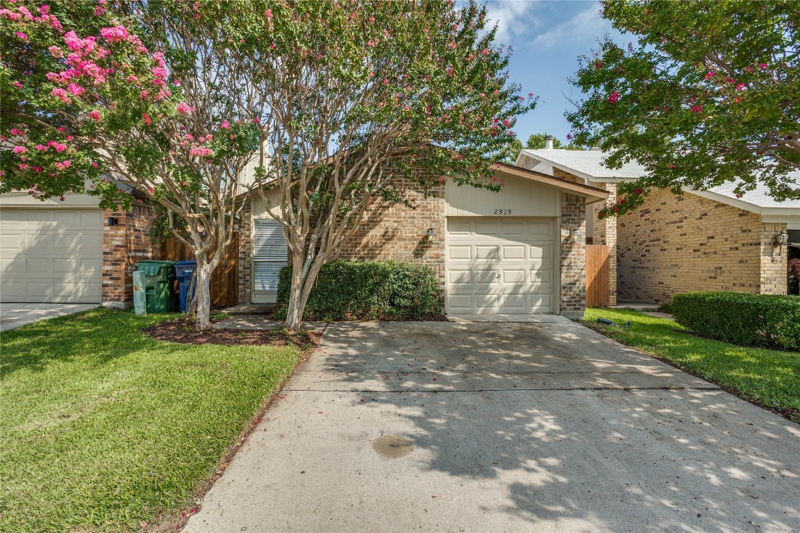 2915 Pegasus Drive Garland TX 75044