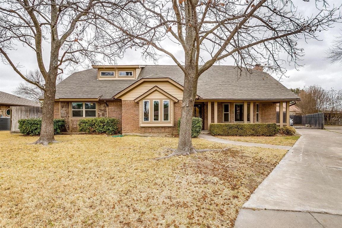 104 Hillview Court Hurst TX 76054