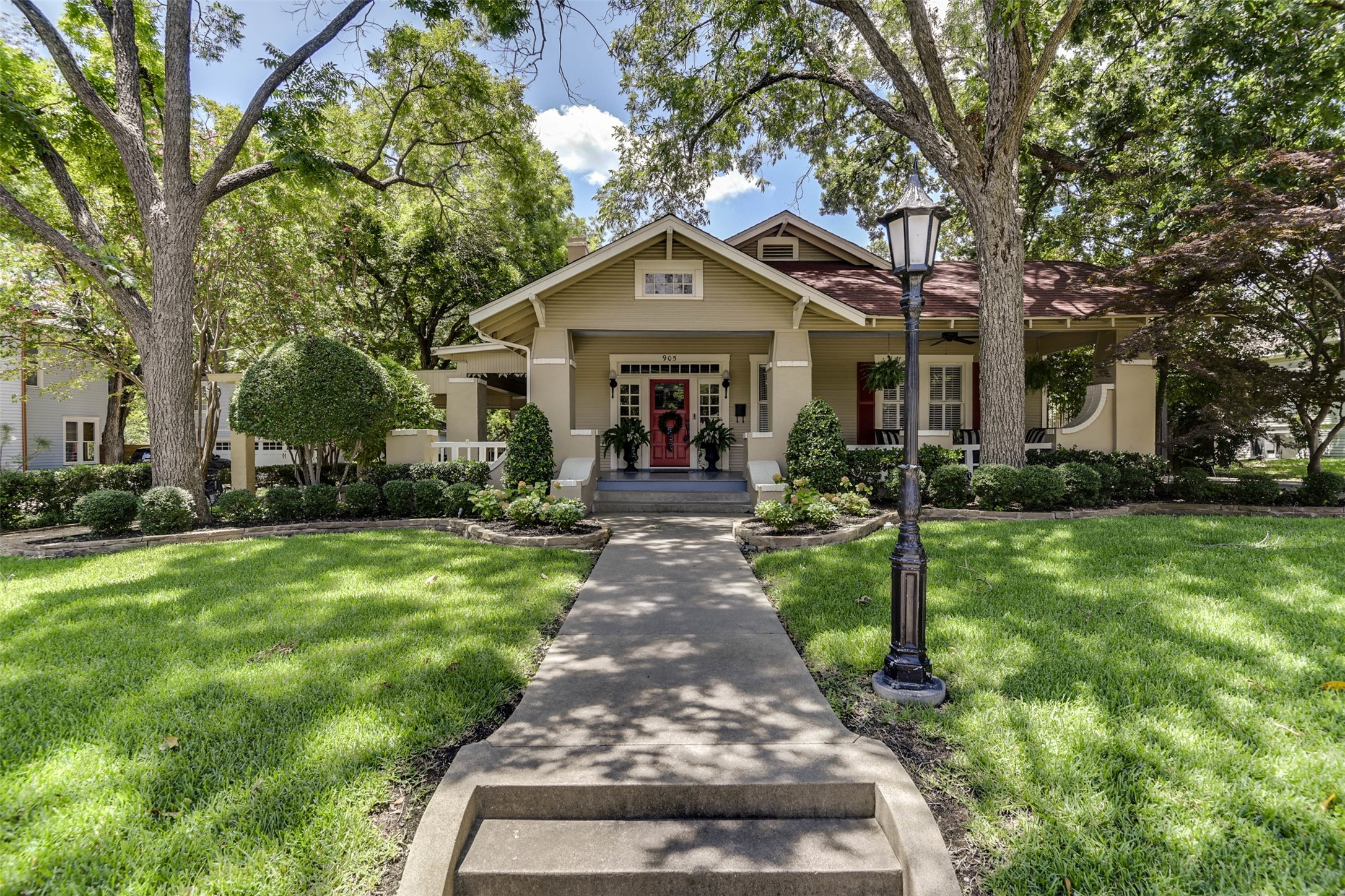 905 W Marvin Avenue Waxahachie TX 75165