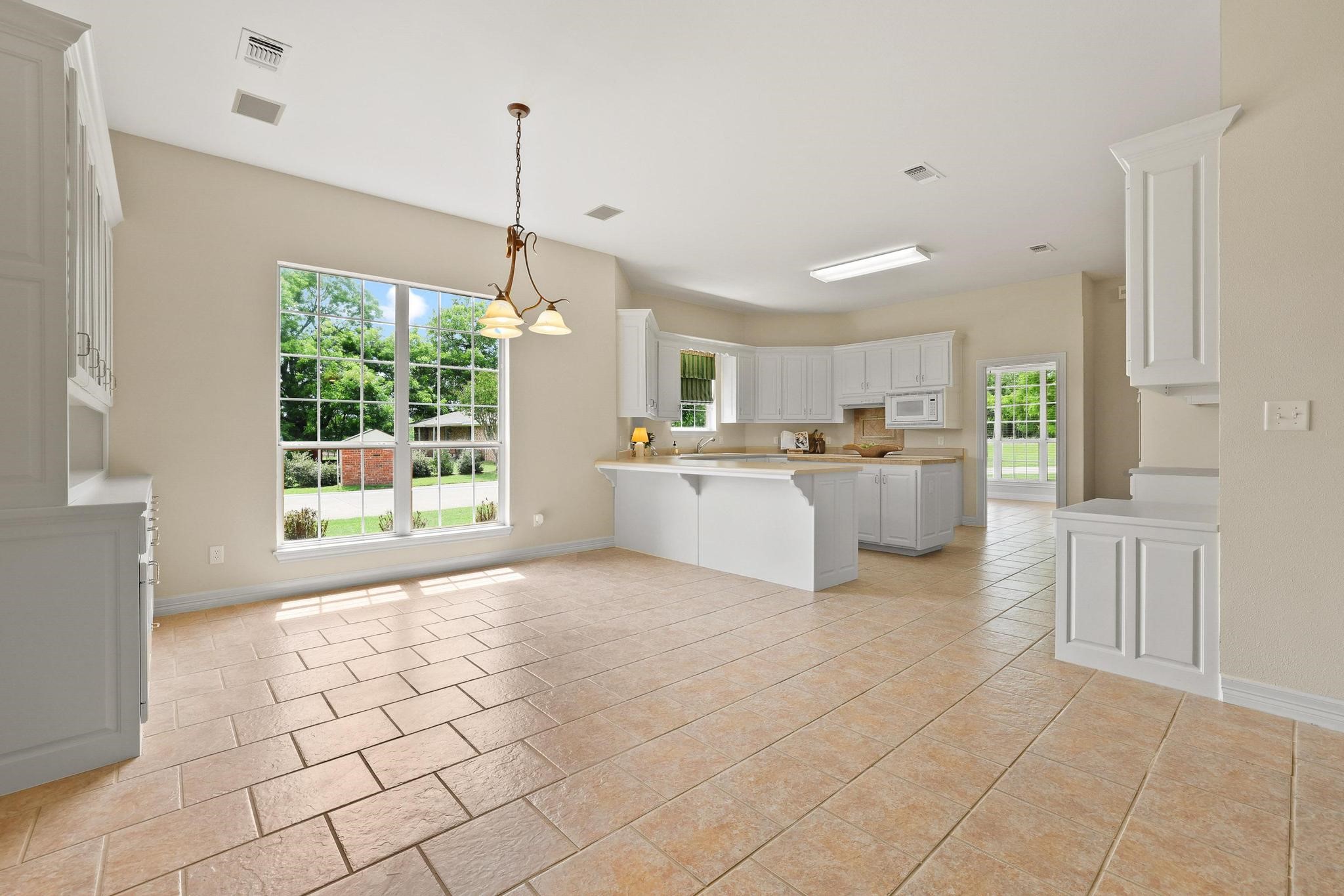 3140 Farm Road 195 Paris TX 75462