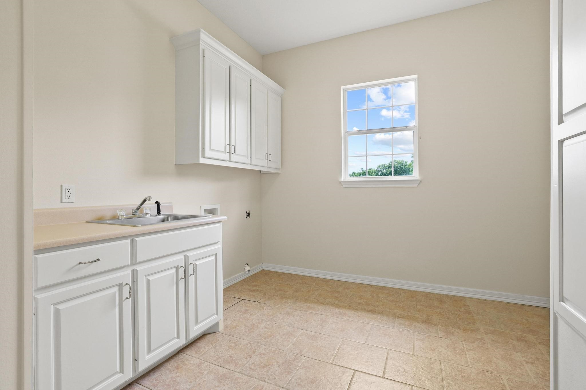3140 Farm Road 195 Paris TX 75462