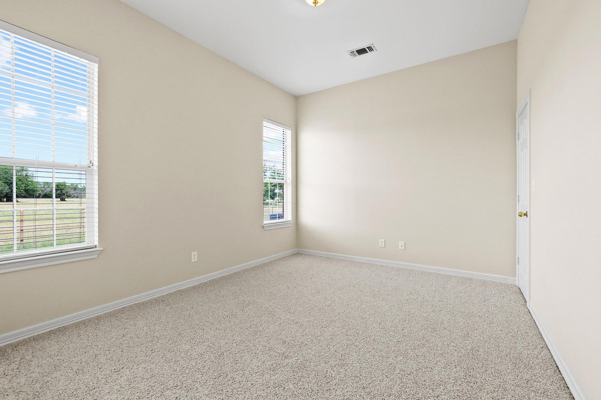 3140 Farm Road 195 Paris TX 75462