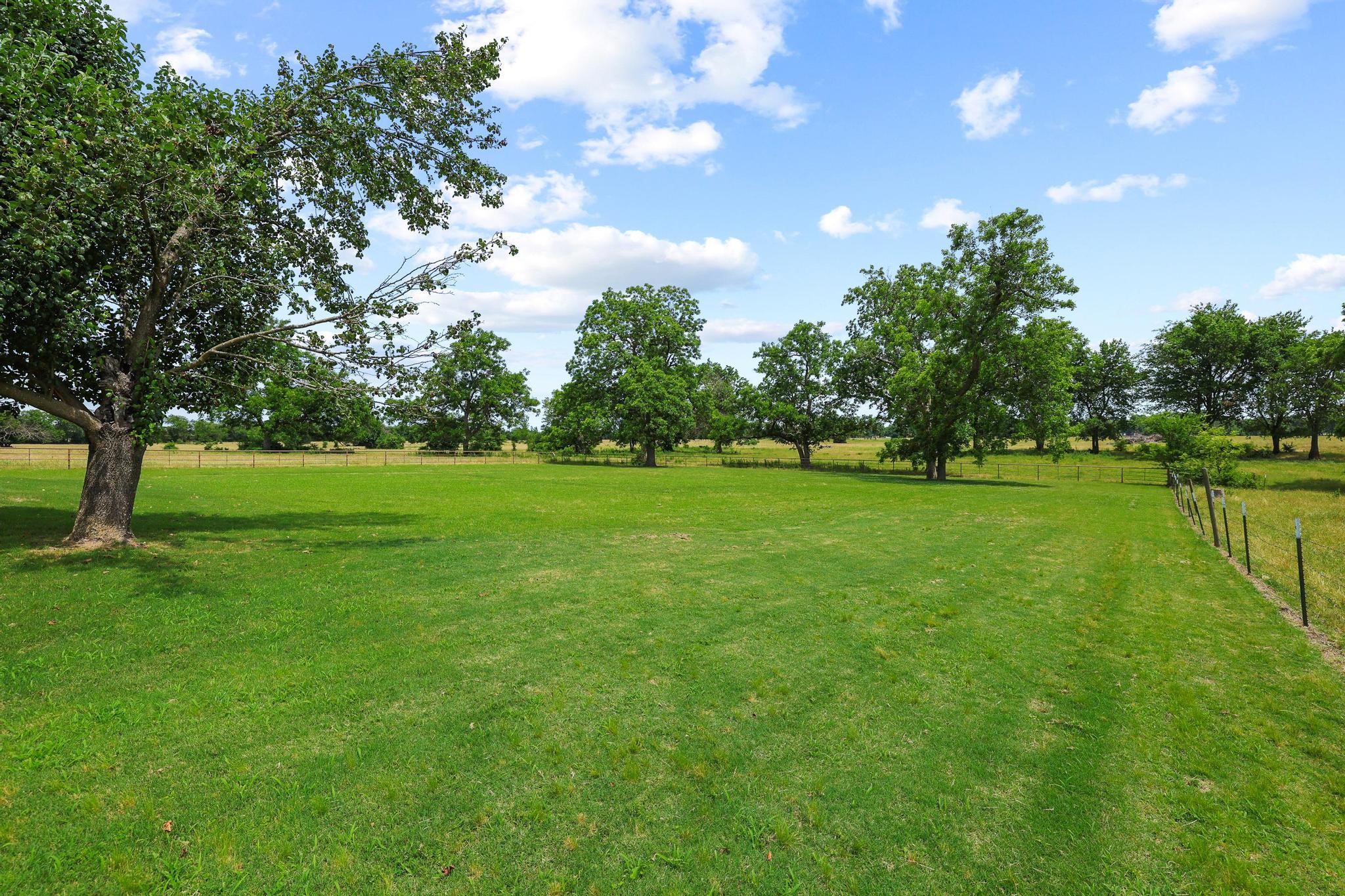 3140 Farm Road 195 Paris TX 75462