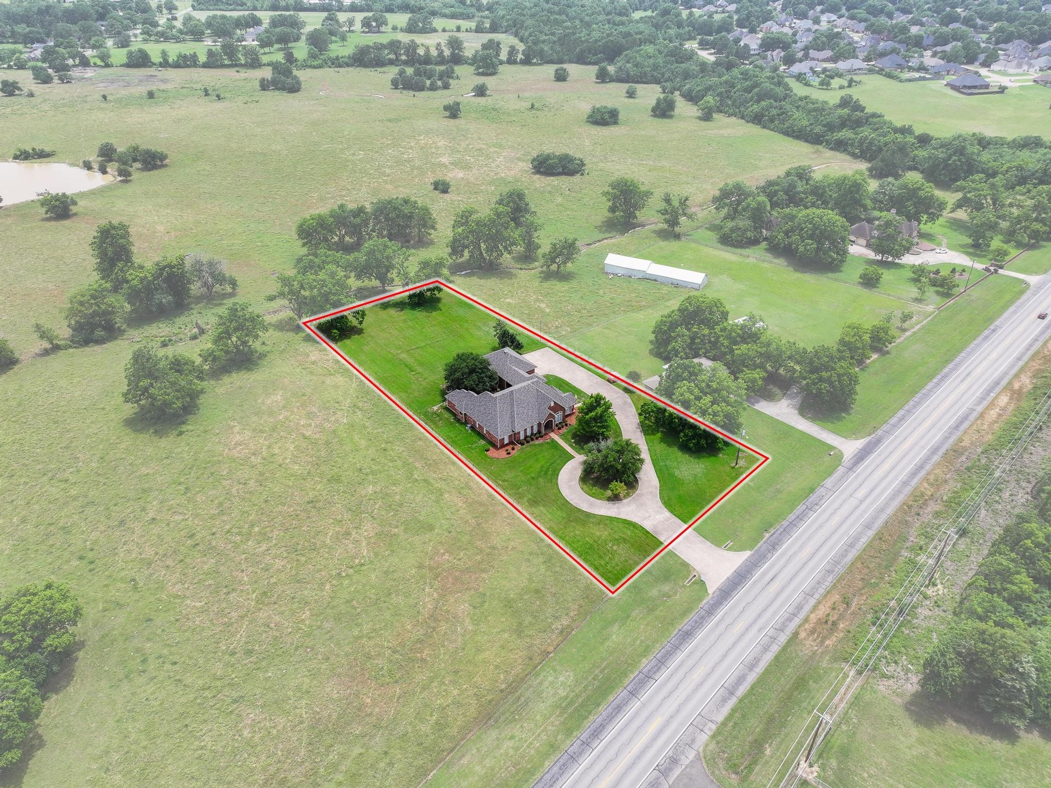 3140 Farm Road 195 Paris TX 75462