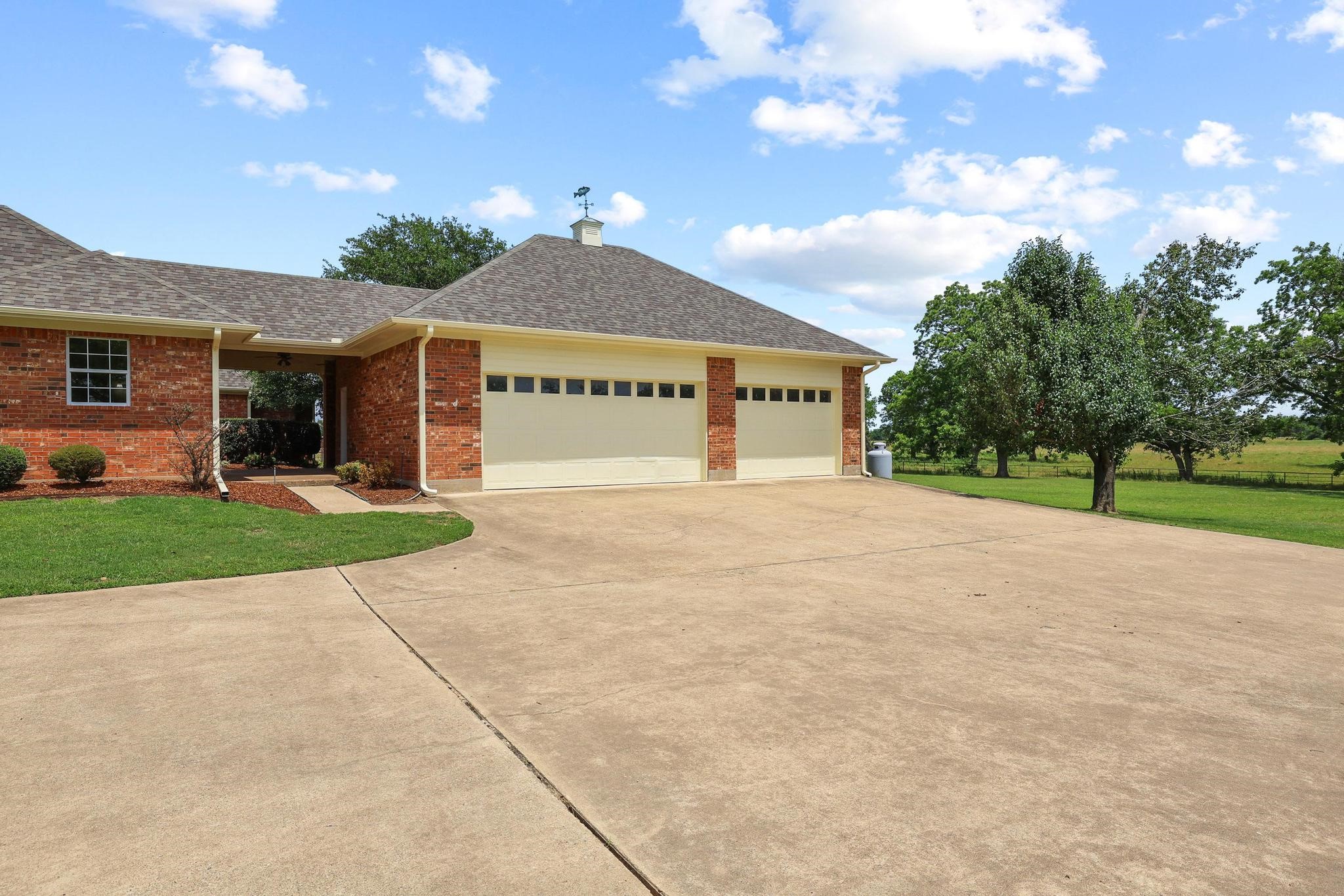 3140 Farm Road 195 Paris TX 75462