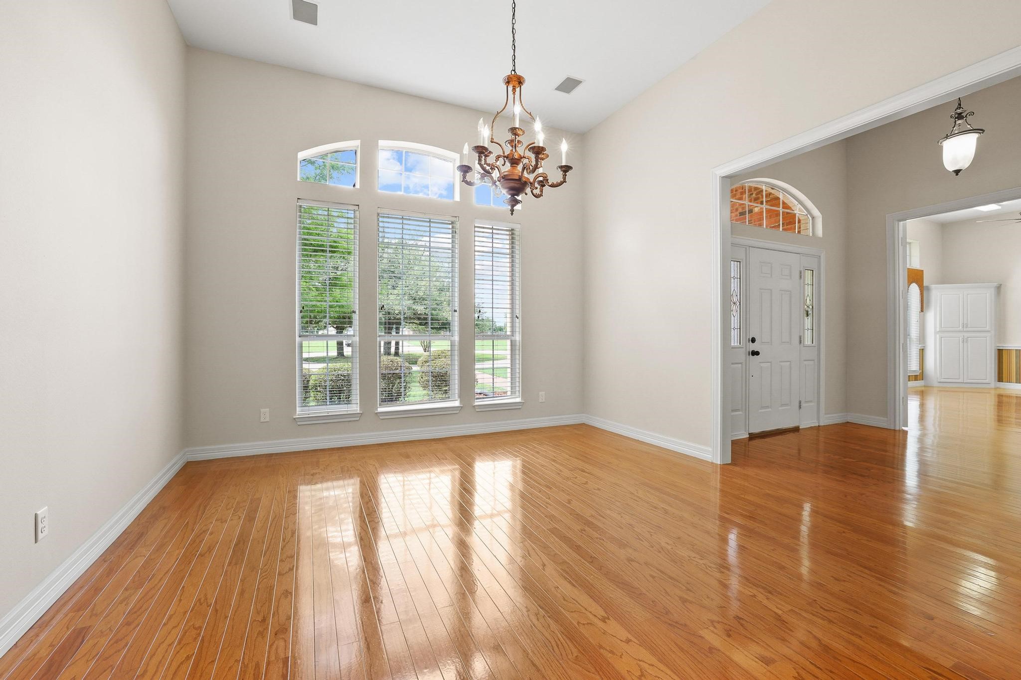 3140 Farm Road 195 Paris TX 75462