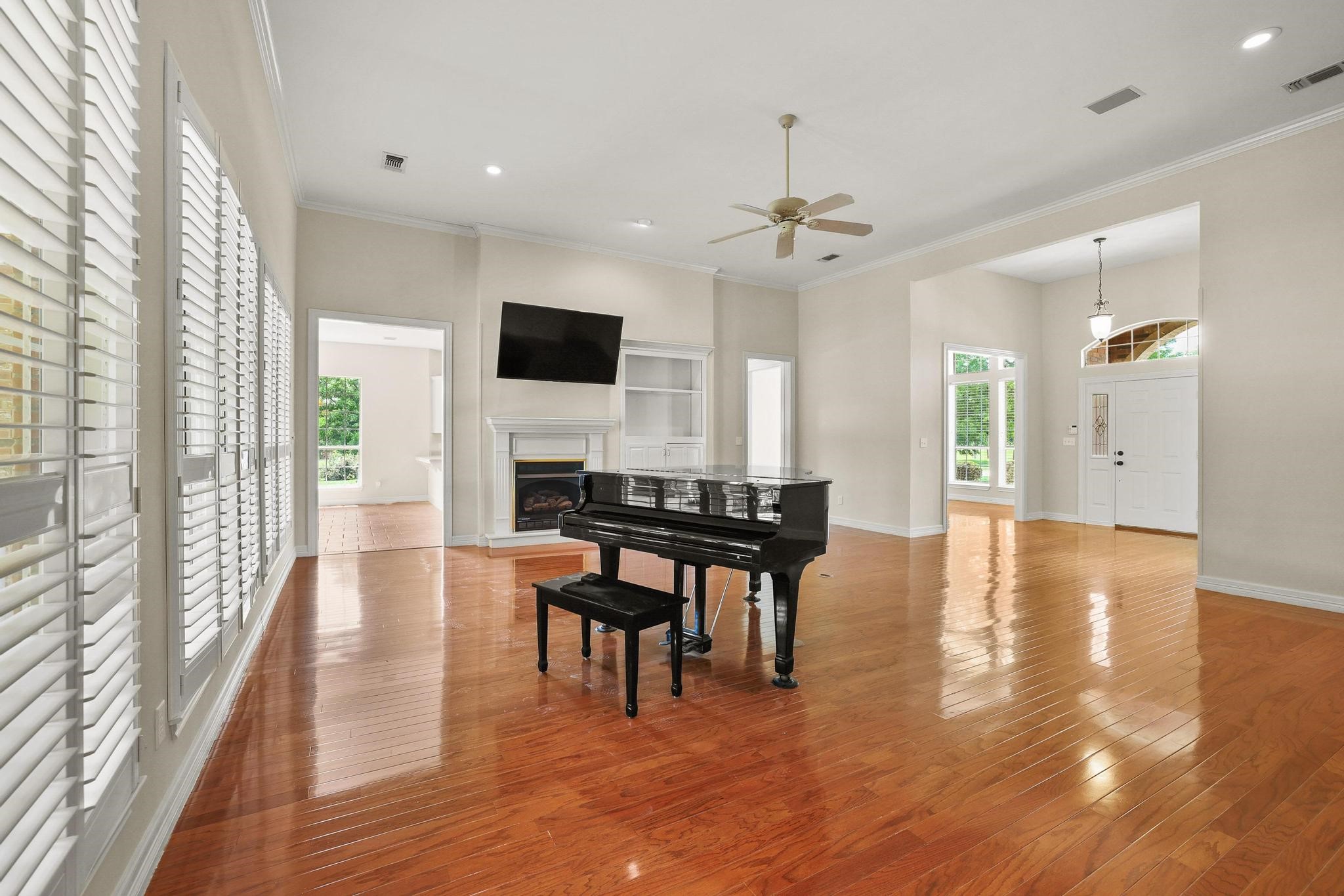 3140 Farm Road 195 Paris TX 75462