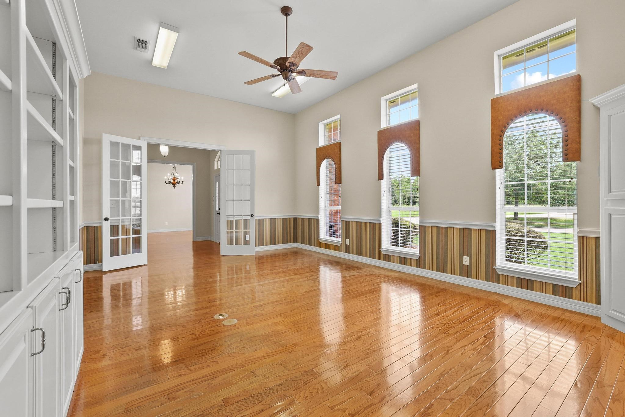 3140 Farm Road 195 Paris TX 75462
