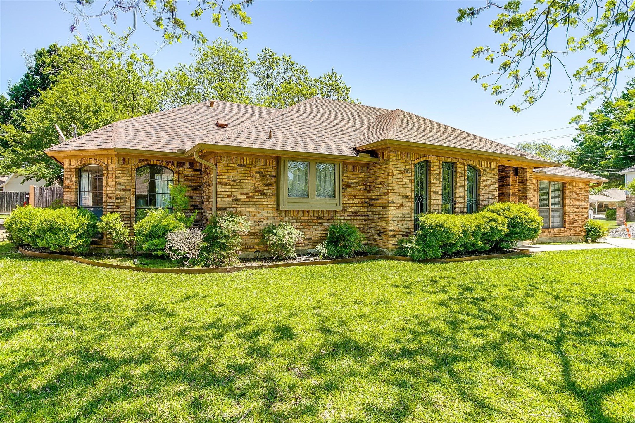 2719 Serenade Court Arlington TX 76015