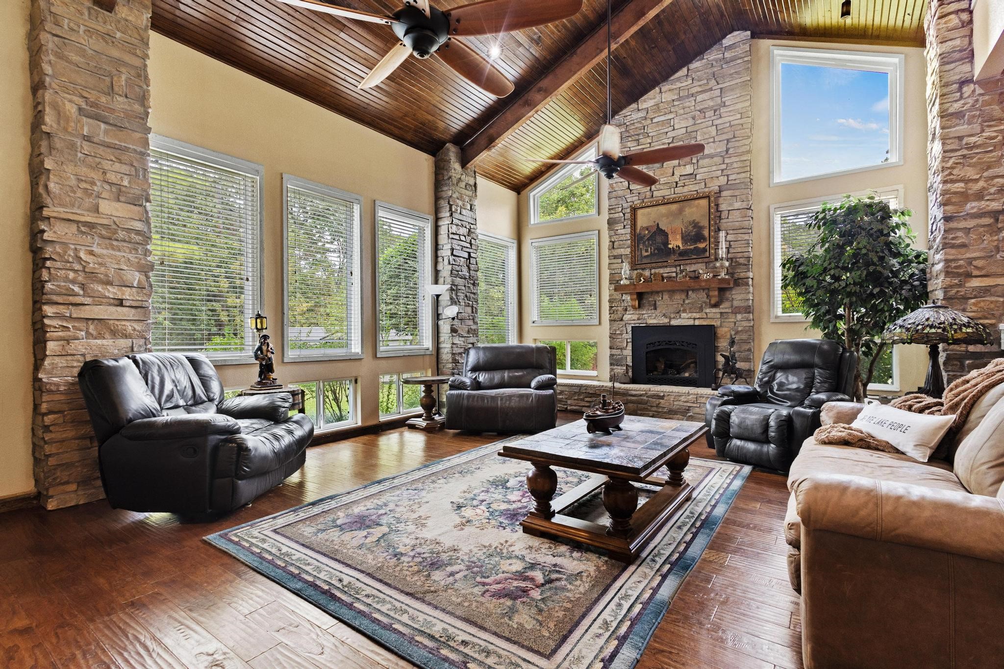 455 Lakepoint Loop Pottsboro TX 75076