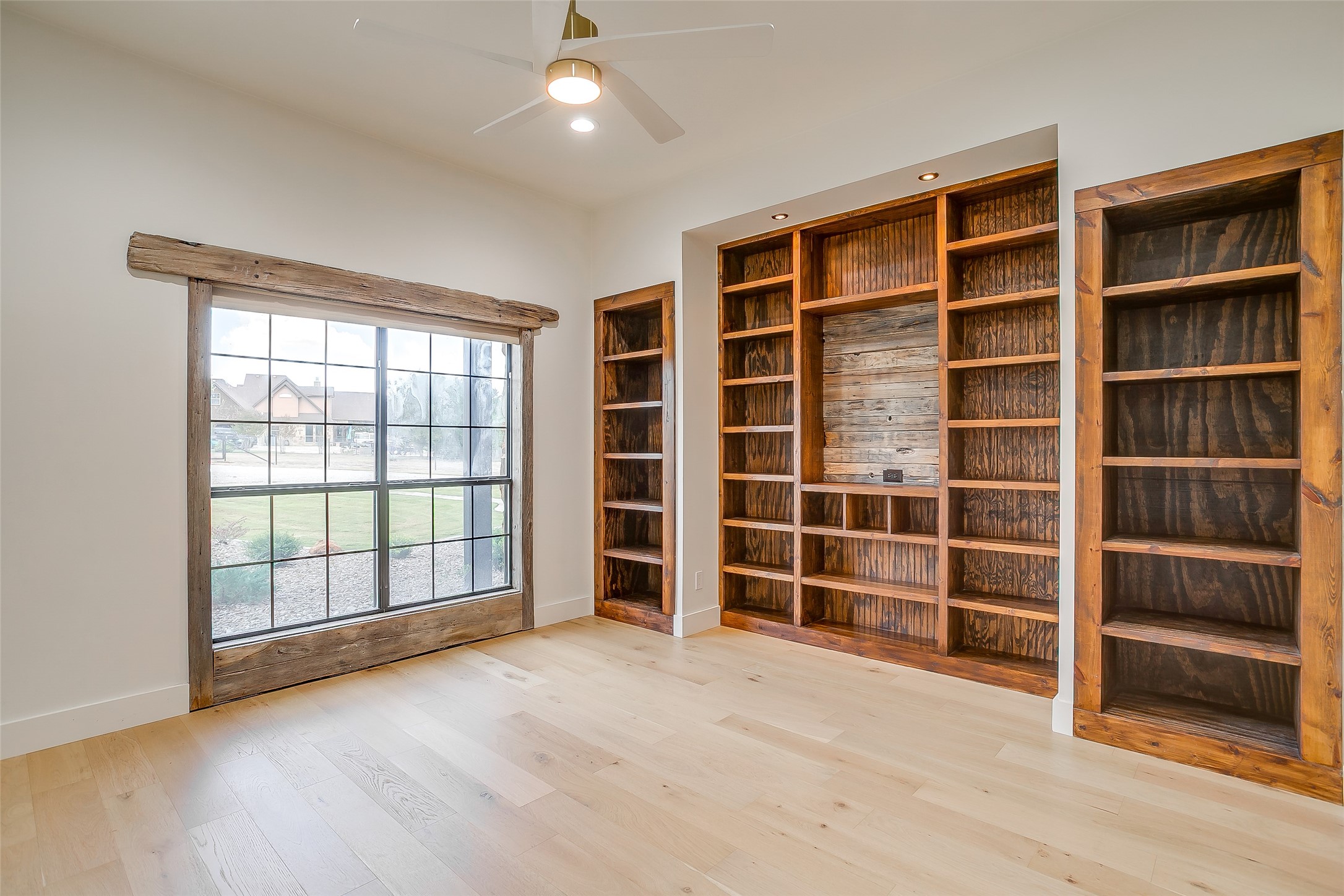 657 Silver Spur Drive Weatherford TX 76087