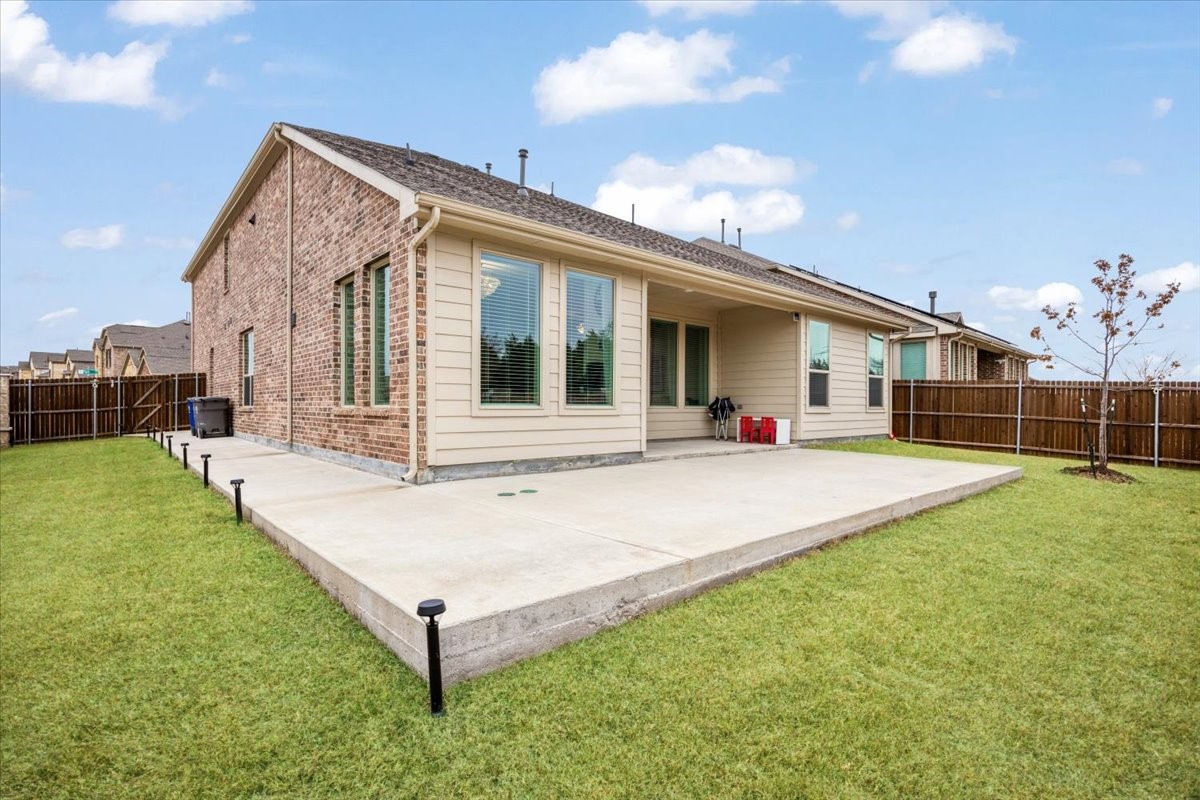 528 Poplar Street Princeton TX 75407