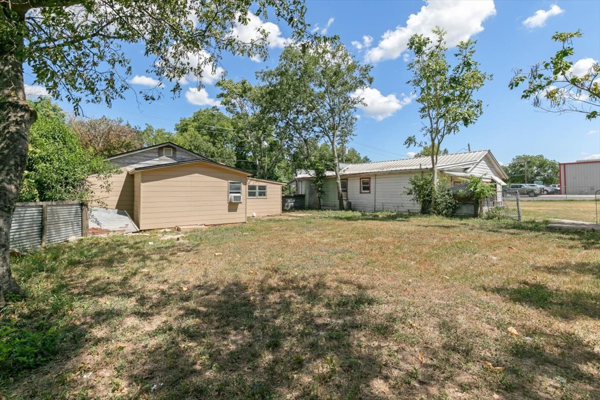 304 S Colorado Street Whitney TX 76692