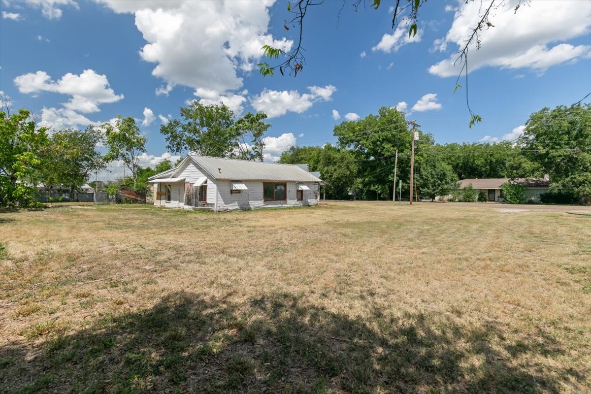 304 S Colorado Street Whitney TX 76692