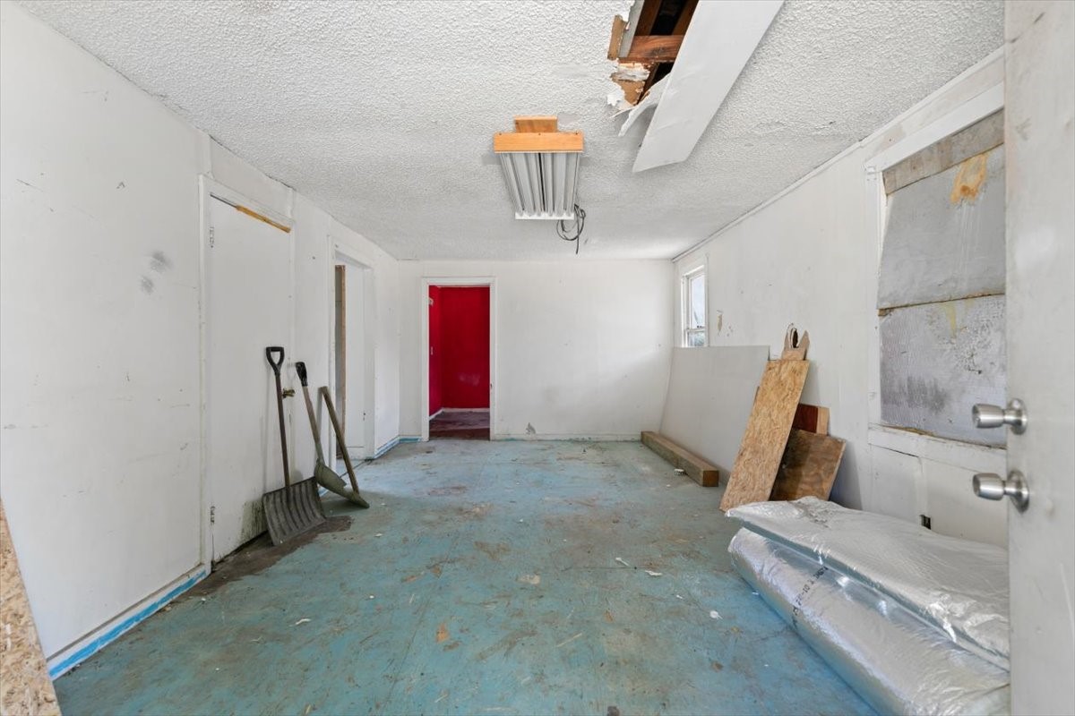 304 S Colorado Street Whitney TX 76692