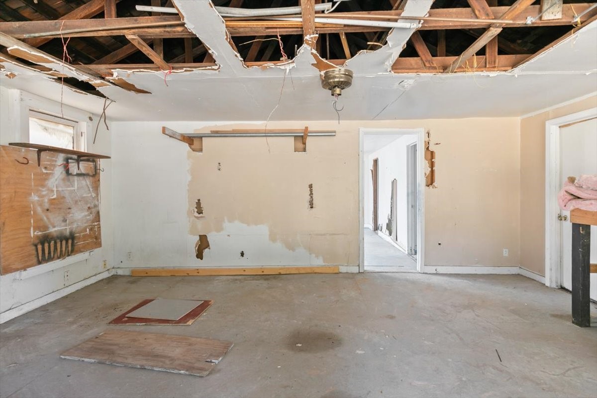 304 S Colorado Street Whitney TX 76692