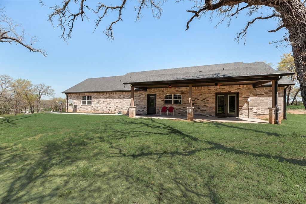 245 Creek Crossing Street Alvord TX 76225