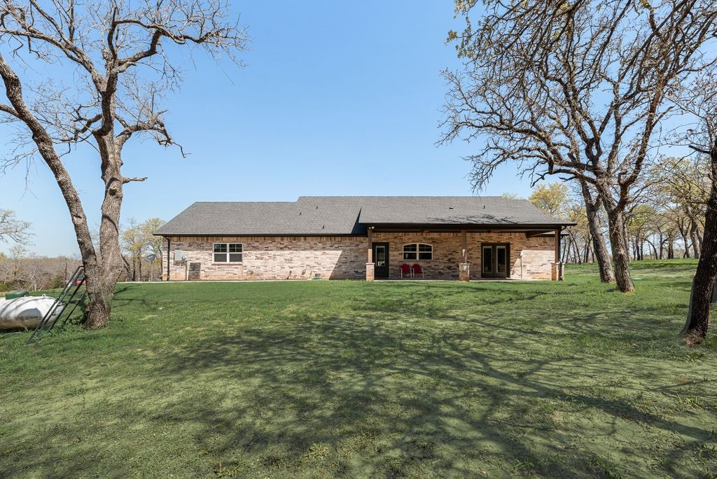 245 Creek Crossing Street Alvord TX 76225